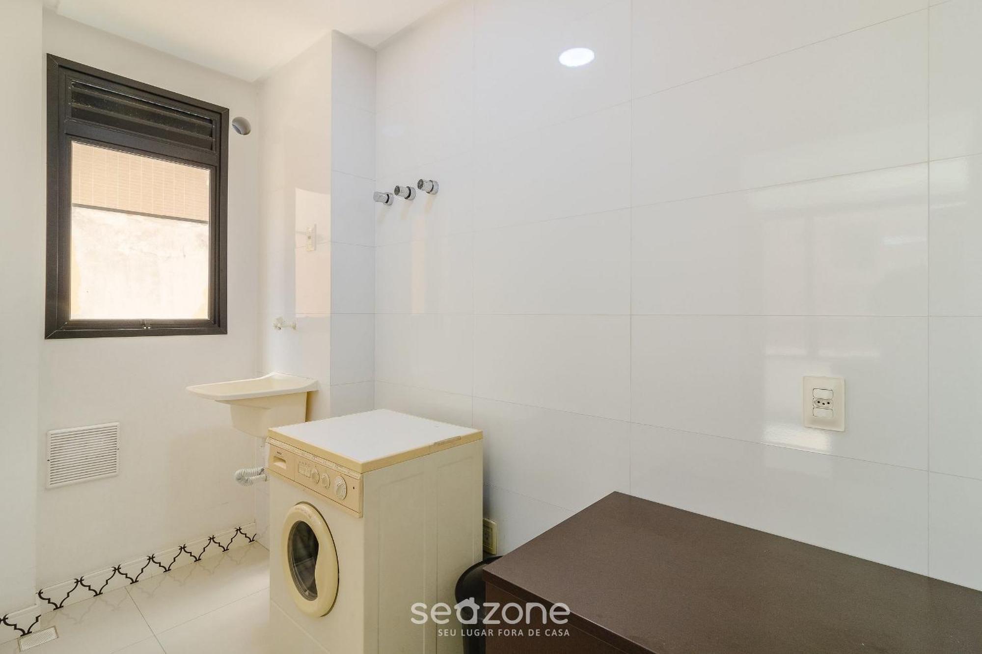 Apto Em Predio C/ Piscina 650m Da Pdn0113 Apartamento Balneario Camboriu